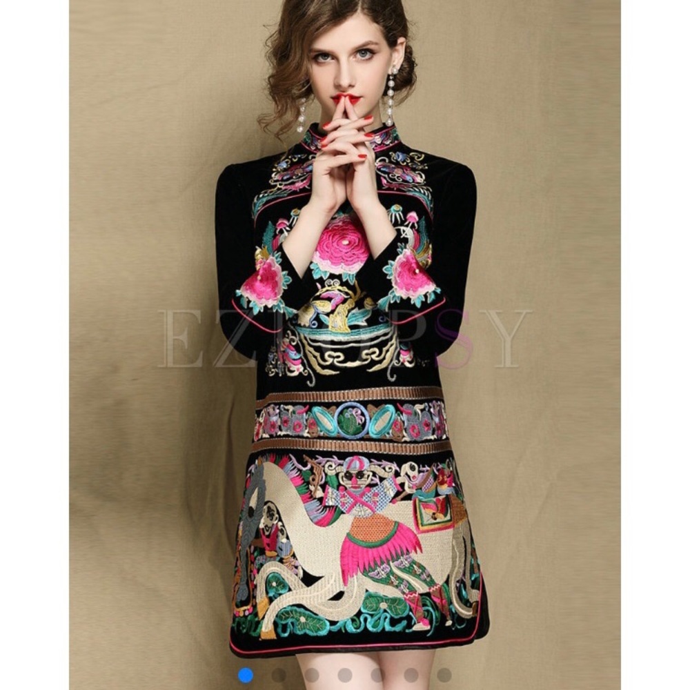 🌟Accepting reasonable offers-Embroidered Dress/tunic